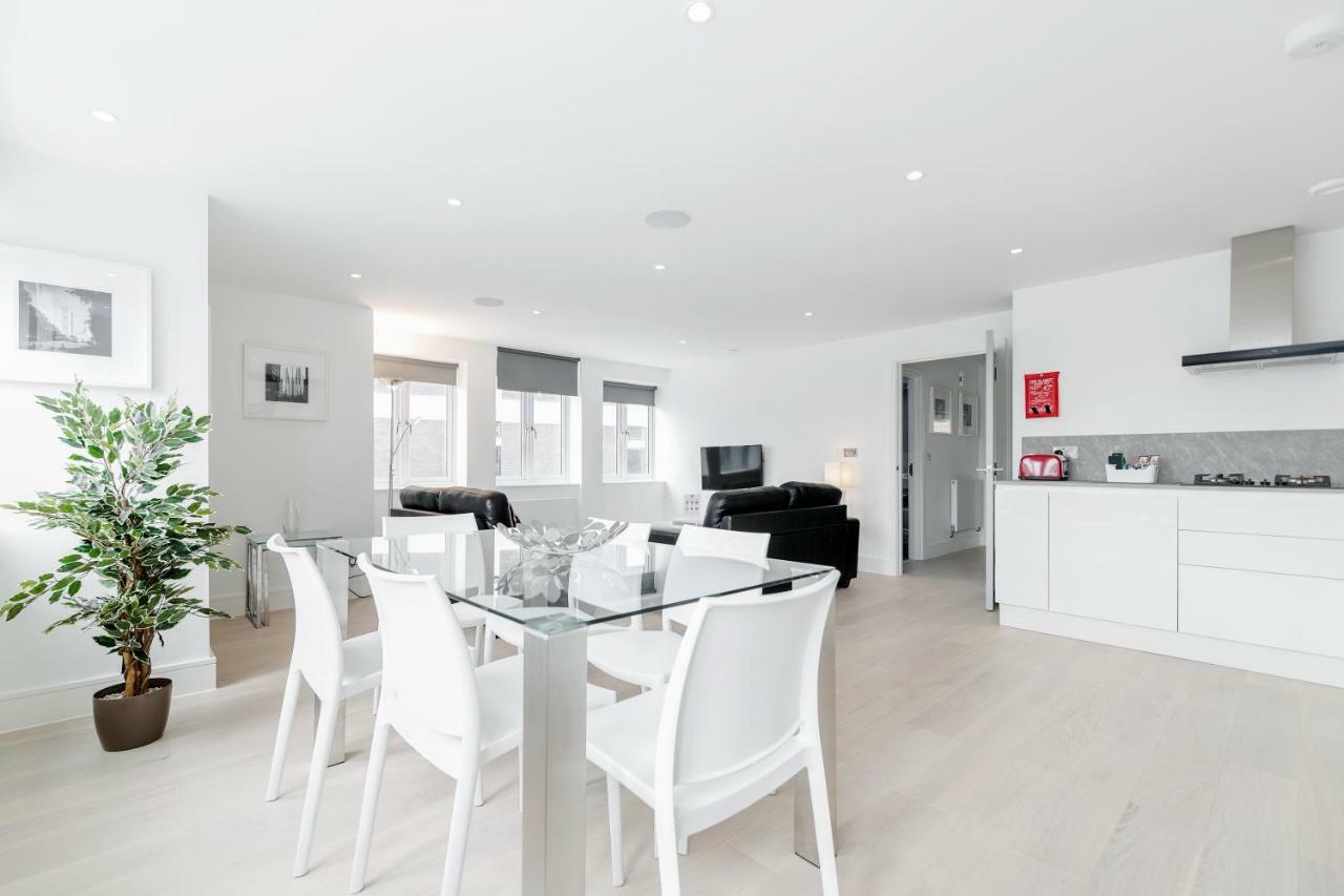 Roomspace Serviced Apartments- Walpole Court Ealing Dış mekan fotoğraf